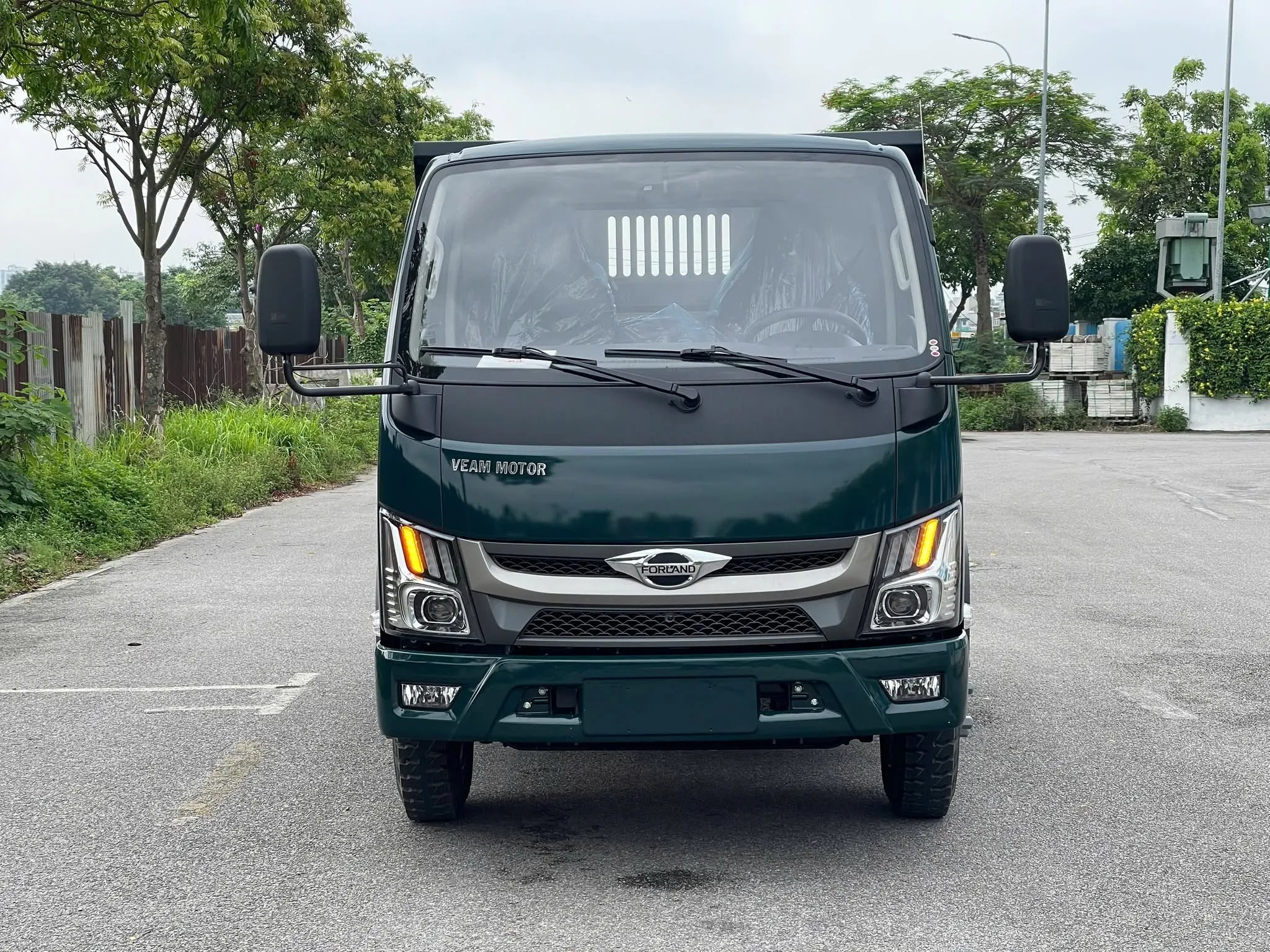 Giảm chi phí vận tải nhẹ, nâng hiệu suất công việc với xe ben 2 khối 8 D65