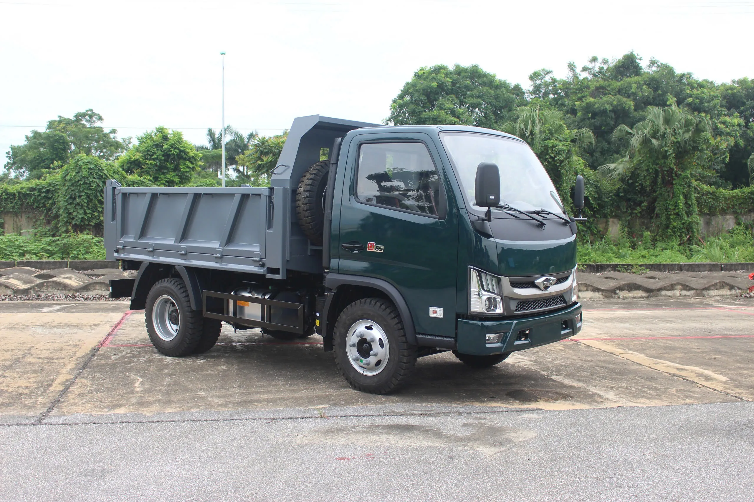 Vận chuyển hiệu quả hơn với xe tải ben D65S, giải pháp tải 3 tấn cho doanh nghiệp