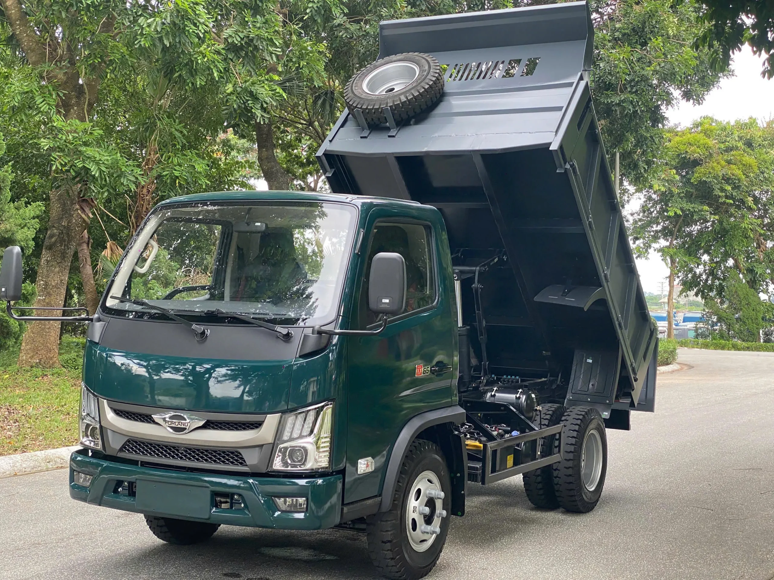Xe tải ben 5 tấn D65S mang lại giải pháp vận chuyển gọn nhẹ cho công trình vừa và nhỏ